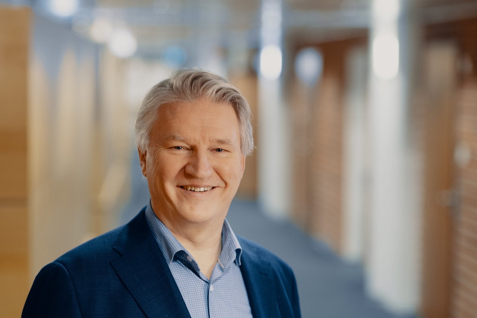 001 Juhani Hyvarinen